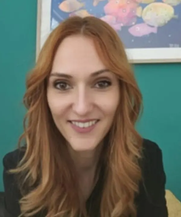 Retrato de Sara Hernández, psicóloga humanista en BM Psicología (Zaragoza)